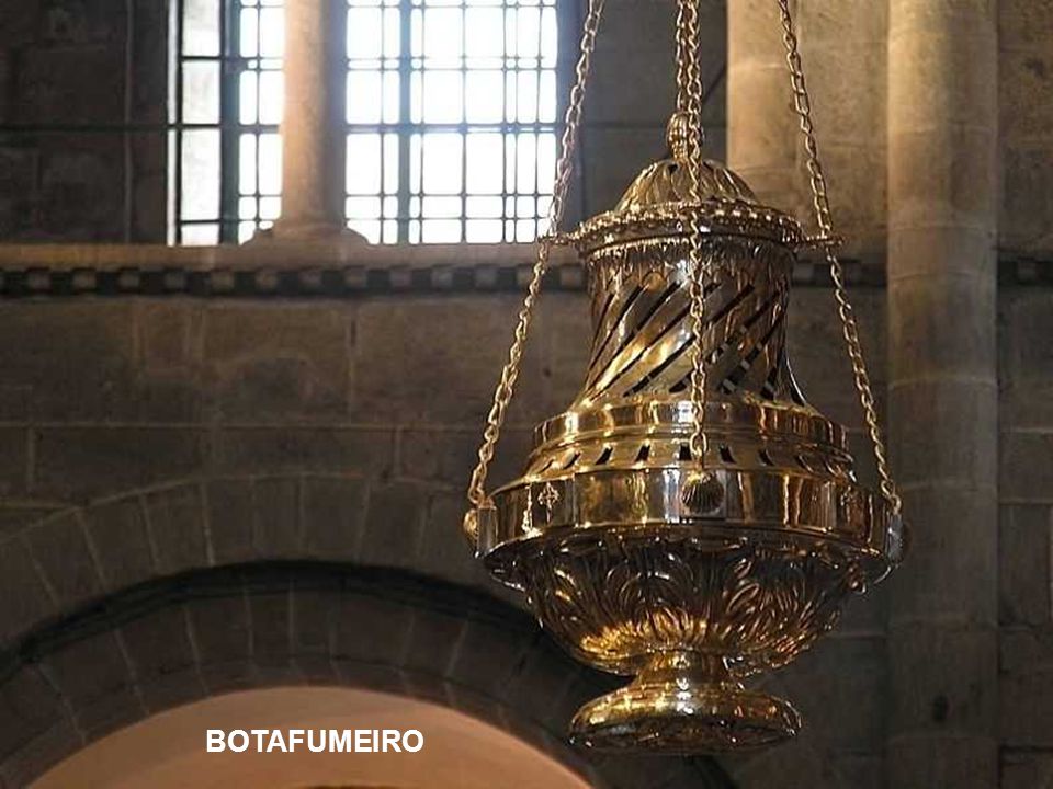 El Botafumeiro es uno de los símbolos más conocidos y Populares de la Catedral de Santiago de Compostela.